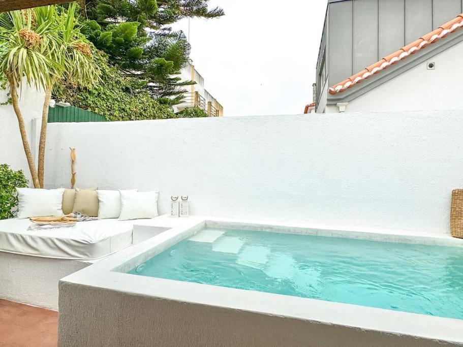Costa Inn Beach House With Pool By Homeful Homes Costa da Caparica Extérieur photo