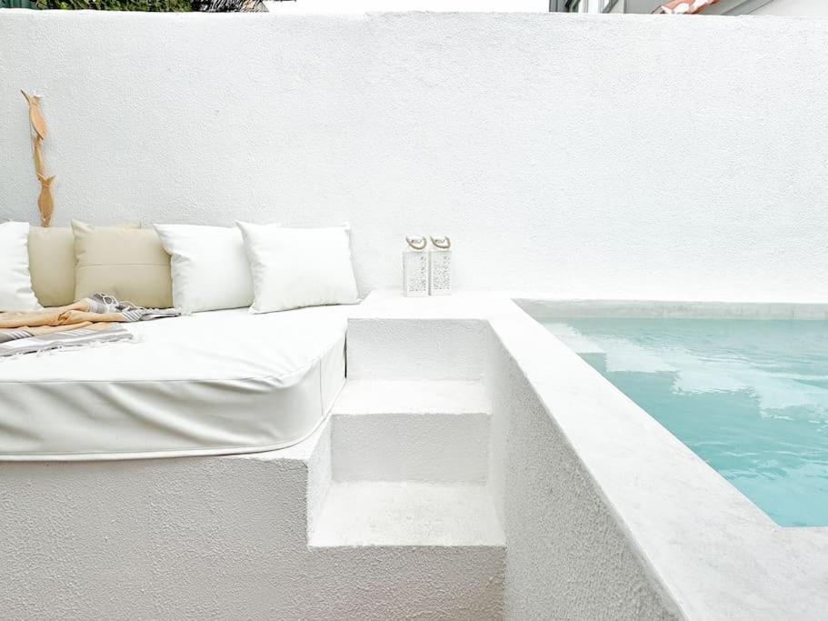 Costa Inn Beach House With Pool By Homeful Homes Costa da Caparica Extérieur photo